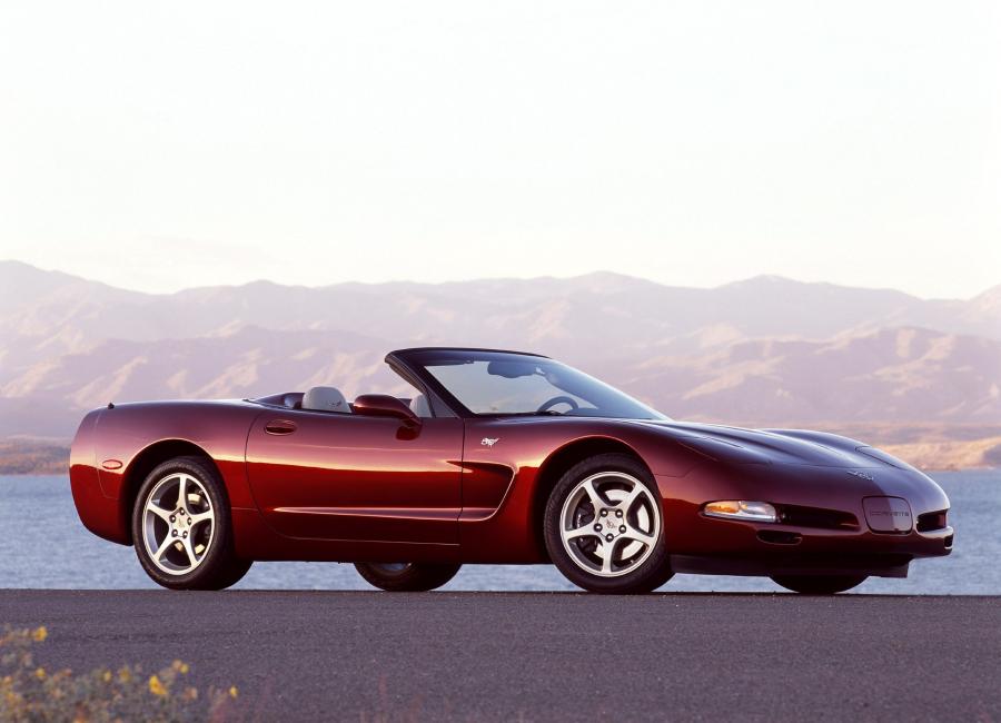  Chevrolet Corvette 1998 года  (фото 30 из 84)